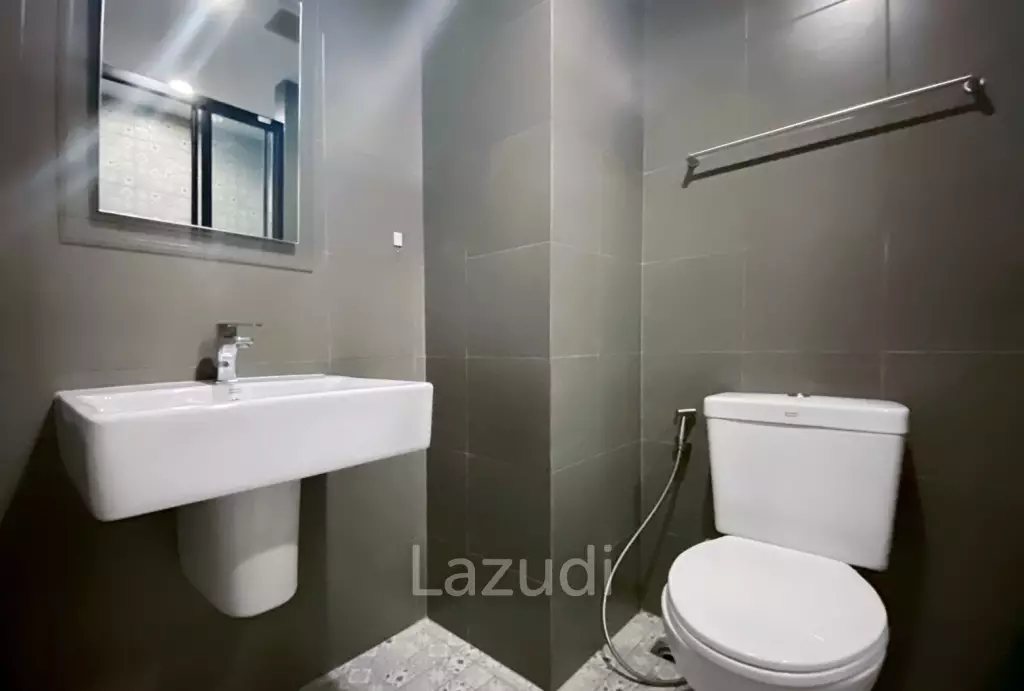 La Casita : Studio Condo In Town