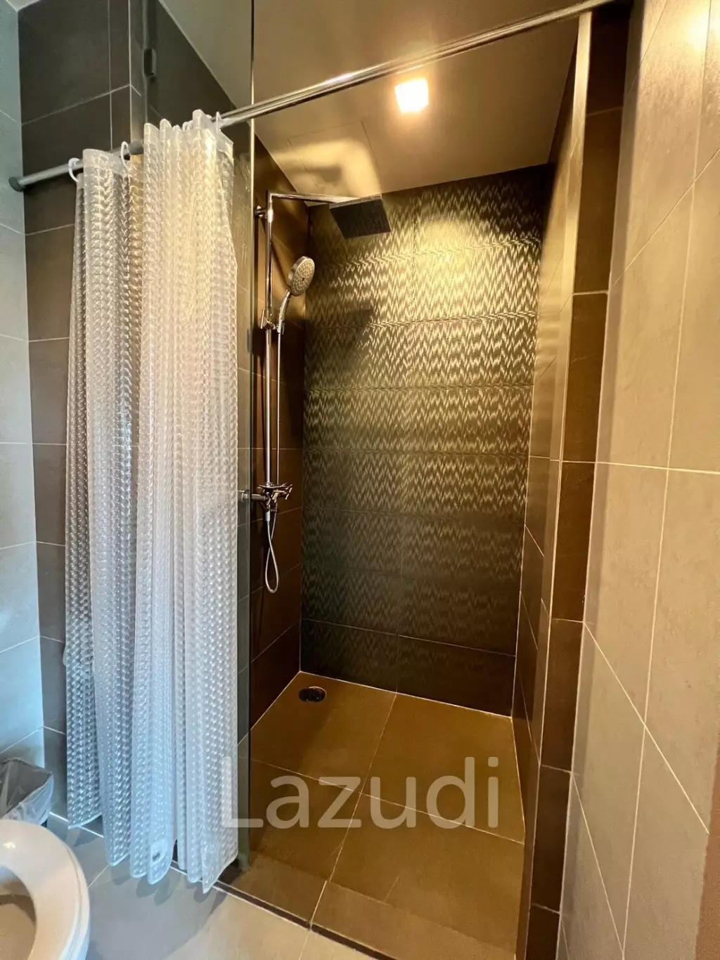 RAIN CONDO :  Nice 1 Bed beachfront condo