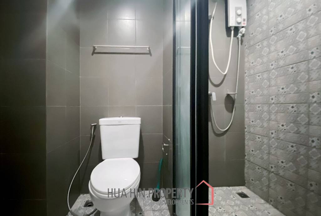 La Casita: Studio Condo In Town
