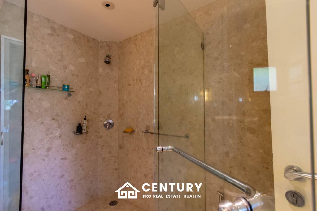 PALM HILL CONDO : 4 bed ground floor