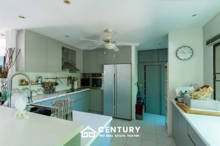 PALM HILL CONDO : 4 bed ground floor