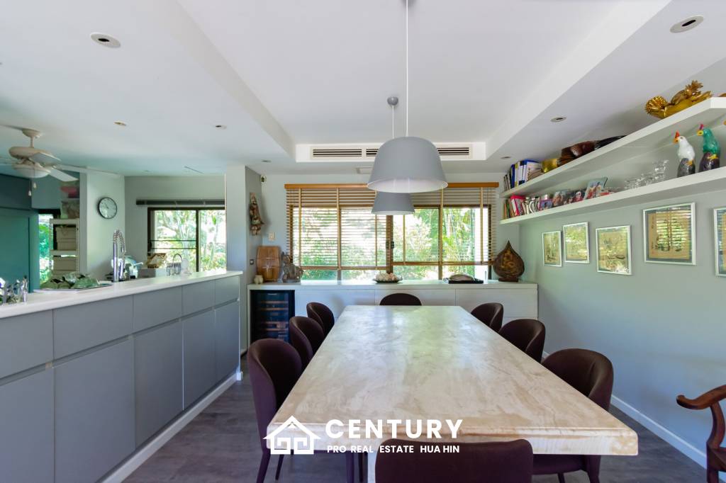 PALM HILL CONDO : 4 bed ground floor