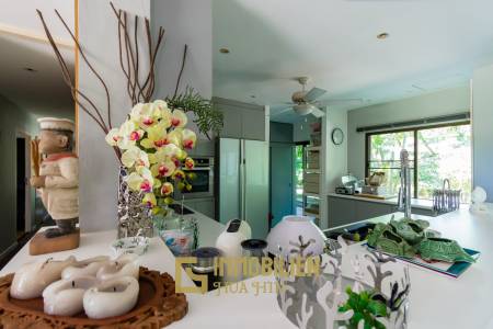 PALM HILL CONDO : 4 bed ground floor