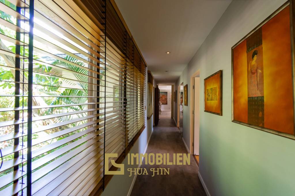 PALM HILL CONDO : 4 bed ground floor