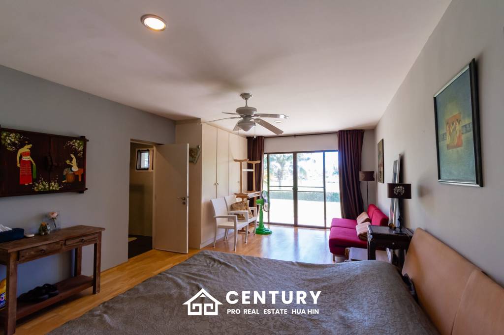 PALM HILL CONDO : 4 bed ground floor