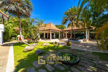 Royal Garden: Beautiful 4 bedroom Pool Villa