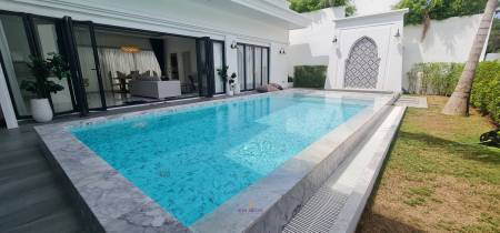 Exclusive Menara Hill Villa in Si Sunthon, Phuket