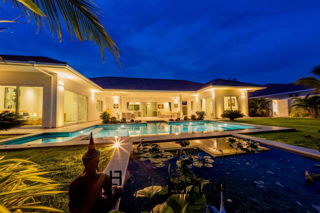 Palm Avenue : 3 Bedroom Pool Villa - New Development