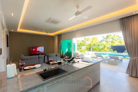 Palm Avenue : 3 Bedroom Pool Villa - New Development