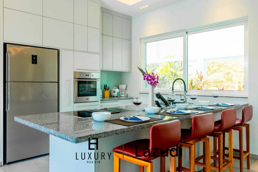 Palm Avenue : 3 Bedroom Pool Villa - New Development