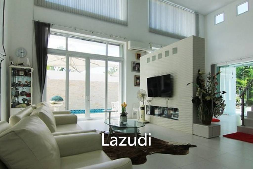 1,720 Sqm 4 Bed 3 Bath Villa For Sale