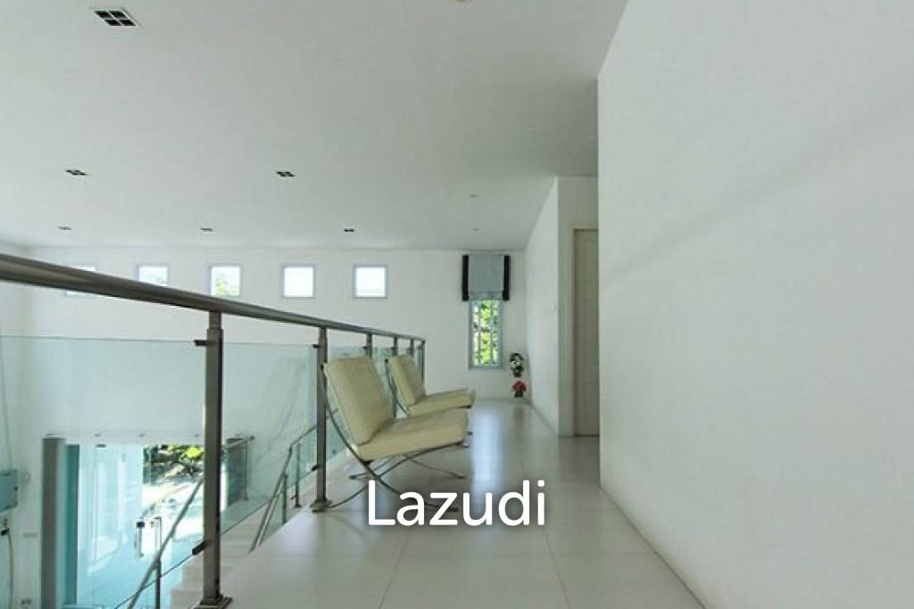 1,720 Sqm 4 Bed 3 Bath Villa For Sale