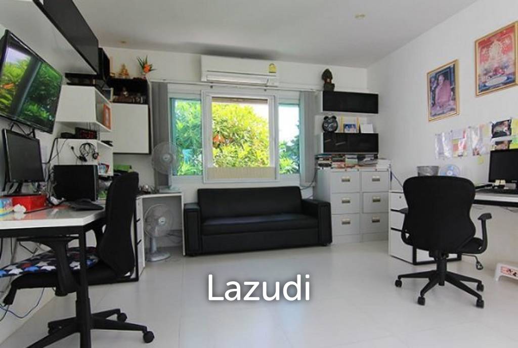 1,720 Sqm 4 Bed 3 Bath Villa For Sale