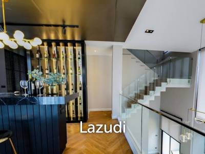 3 Bed 4 Bath 250 SQ.M ALIVE Ekkamai-Ramintra