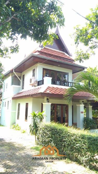 3-Bedroom House Close to Bang Rak Beach