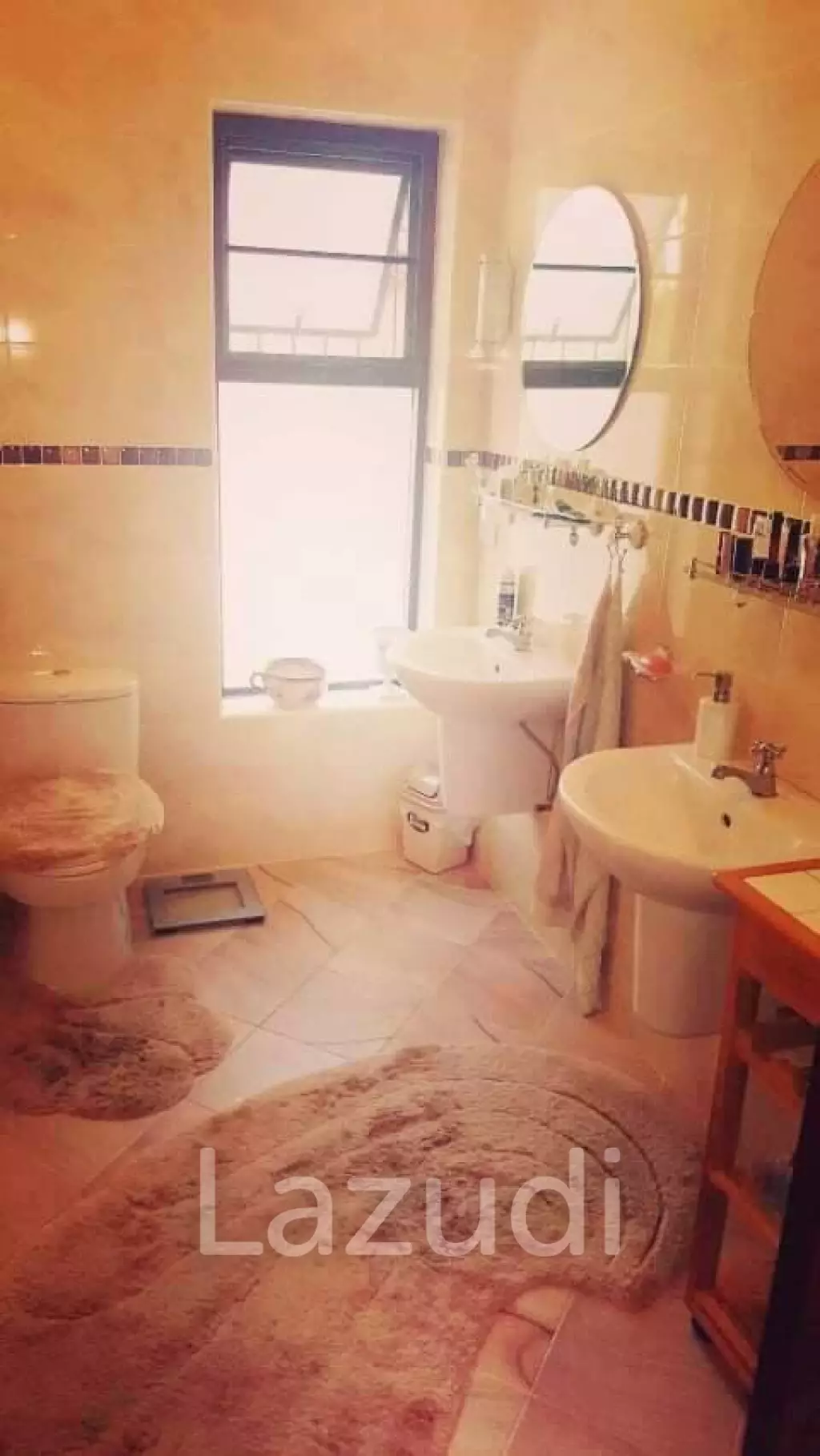 Beachfront house for sale at Bang Saphan