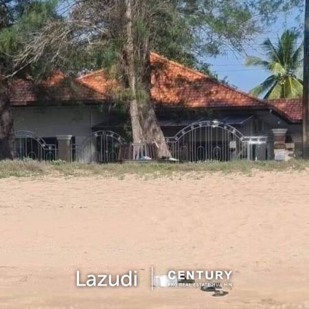 Beachfront house for sale at Bang Saphan