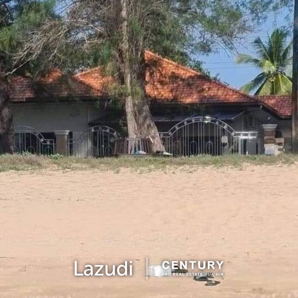 Beachfront house for sale at Bang Saphan
