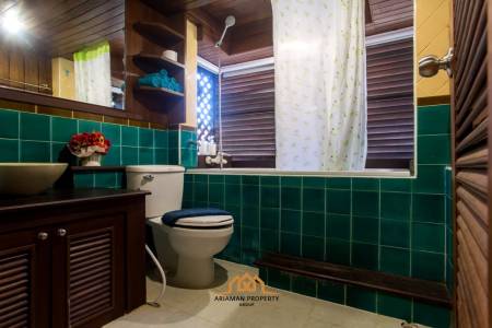 4-Bed House in Great Location Near Bang Rak