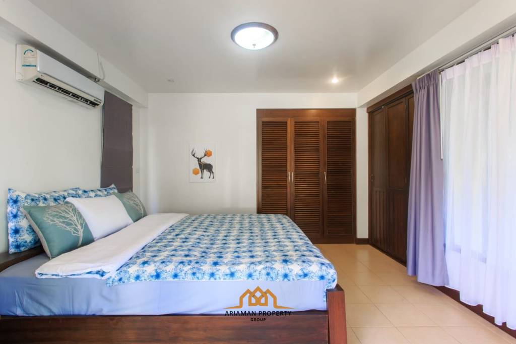 4-Bed House in Great Location Near Bang Rak