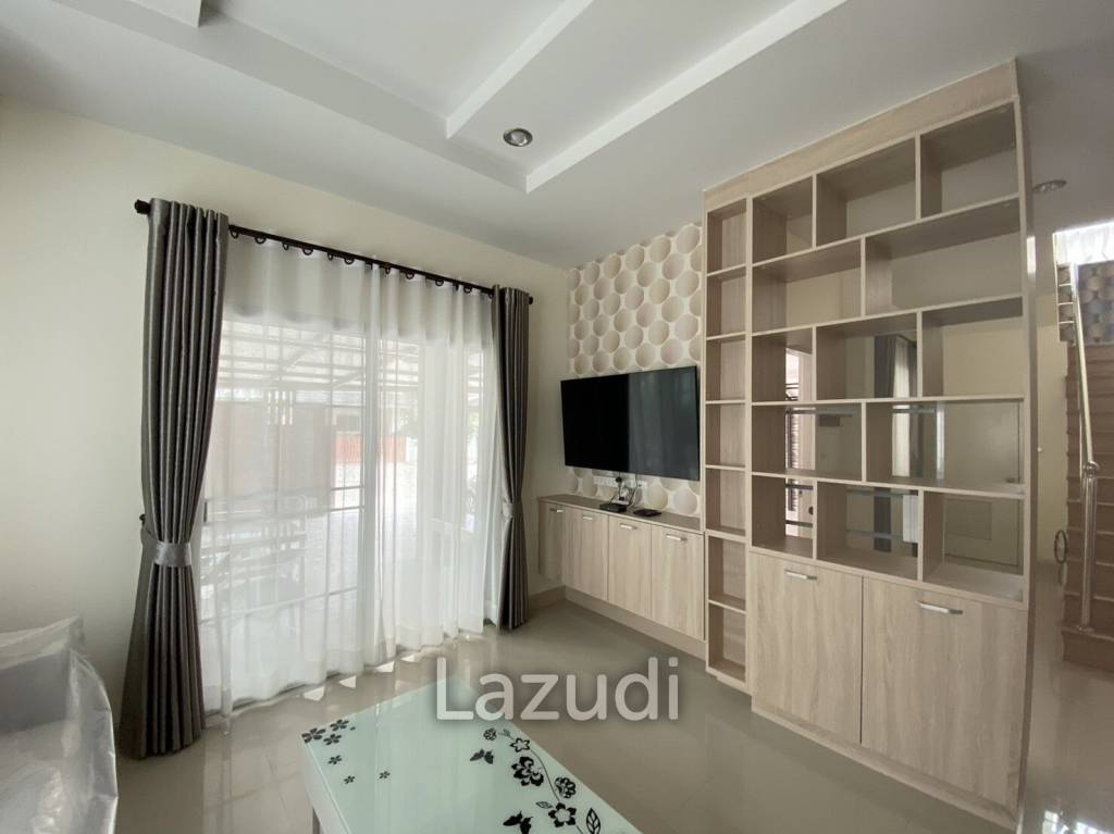 4 Beds 350 SQ.M House for Rent in Rim Kok