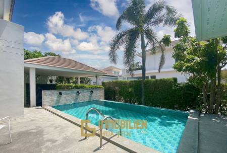 La Sierra: 2 bedroom pool villa for sale