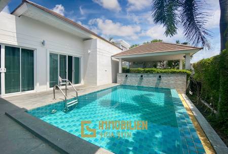 La Sierra: 2 bedroom pool villa for sale