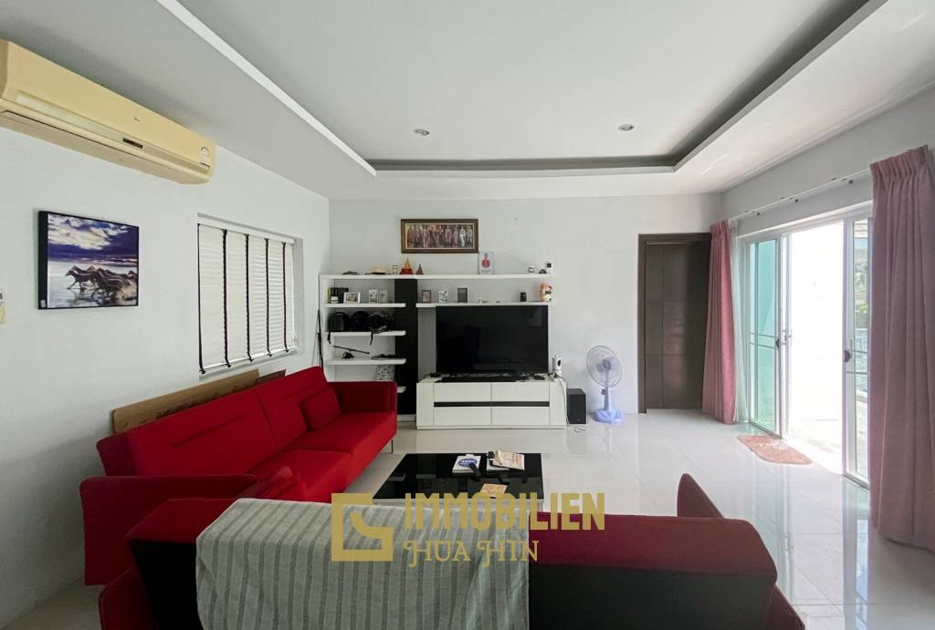 La Sierra: 2 Schlafzimmer Pool Villa in der Soi 102