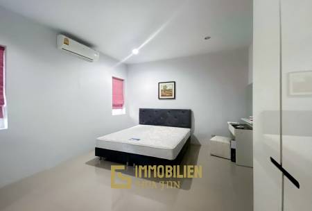 La Sierra: 2 Schlafzimmer Pool Villa in der Soi 102