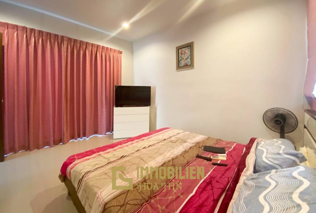 La Sierra: 2 Schlafzimmer Pool Villa in der Soi 102