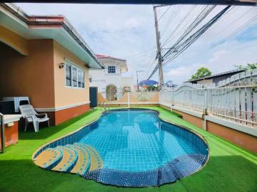4 Bed 3 Bath 336 SQ.M Pool Villa in Jomtien