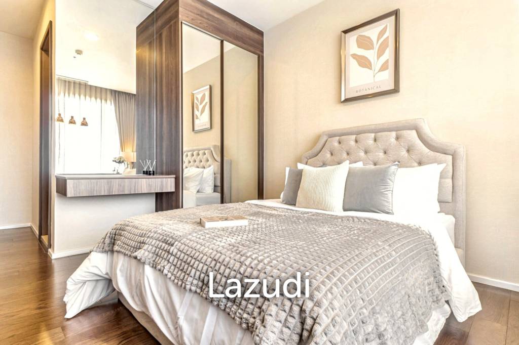 3 Bedrooms 3 Bathrooms 160 Sq.M. Menam Residence
