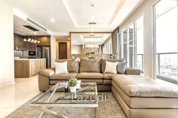 3 Bedrooms 3 Bathrooms 160 Sq.M. Menam Residence