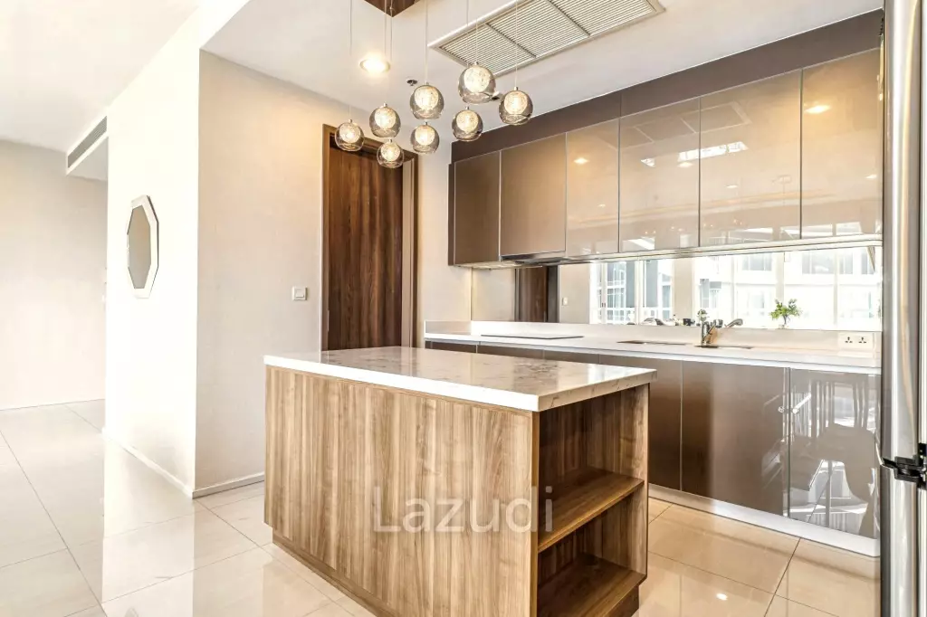 3 Bedrooms 3 Bathrooms 160 Sq.M. Menam Residence
