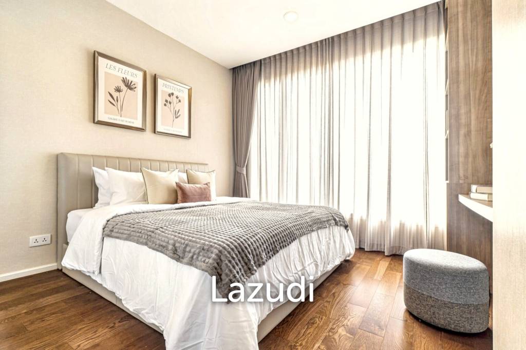 3 Bedrooms 3 Bathrooms 160 Sq.M. Menam Residence
