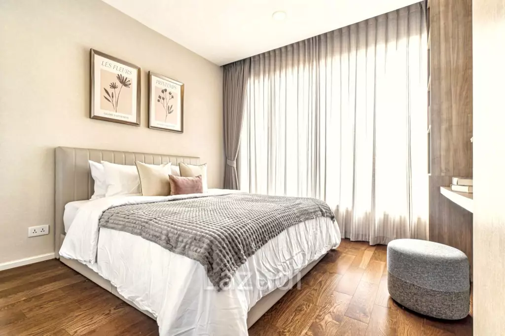 3 Bedrooms 3 Bathrooms 160 Sq.M. Menam Residence
