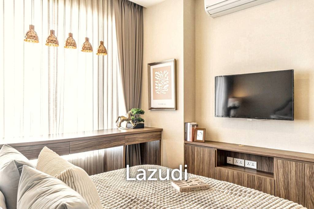 3 Bedrooms 3 Bathrooms 160 Sq.M. Menam Residence