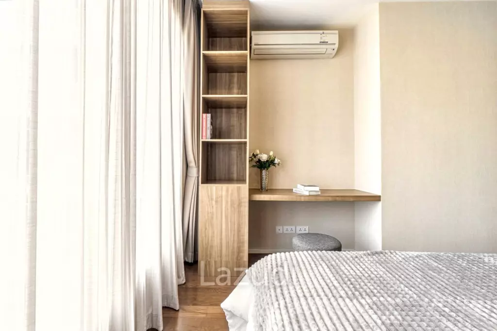 3 Bedrooms 3 Bathrooms 160 Sq.M. Menam Residence