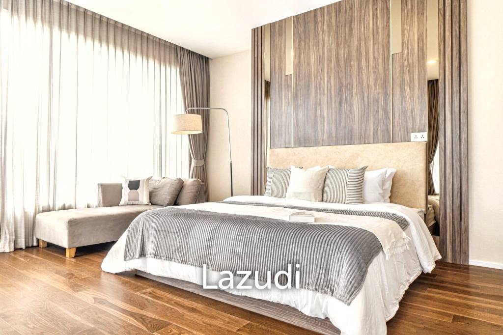 3 Bedrooms 3 Bathrooms 160 Sq.M. Menam Residence