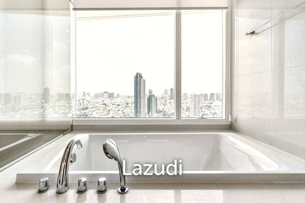 3 Bedrooms 3 Bathrooms 160 Sq.M. Menam Residence
