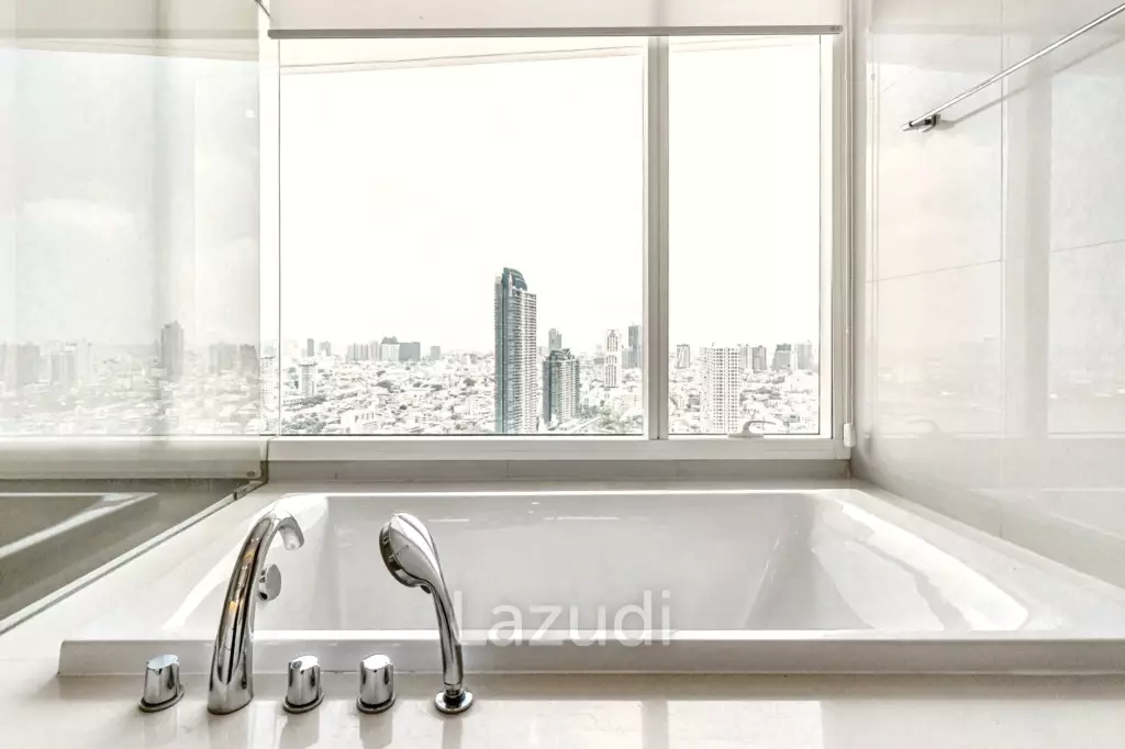 3 Bedrooms 3 Bathrooms 160 Sq.M. Menam Residence