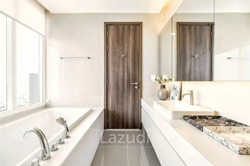 3 Bedrooms 3 Bathrooms 160 Sq.M. Menam Residence