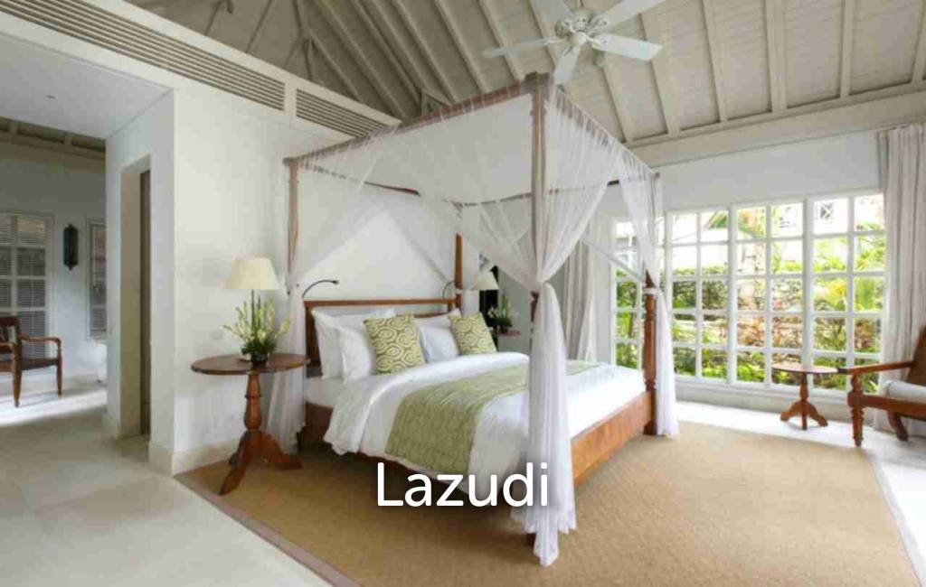 Absolute Cliff front villa in Secure Estate