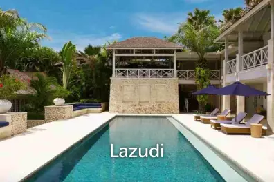Absolute Cliff front villa in Secure Estate