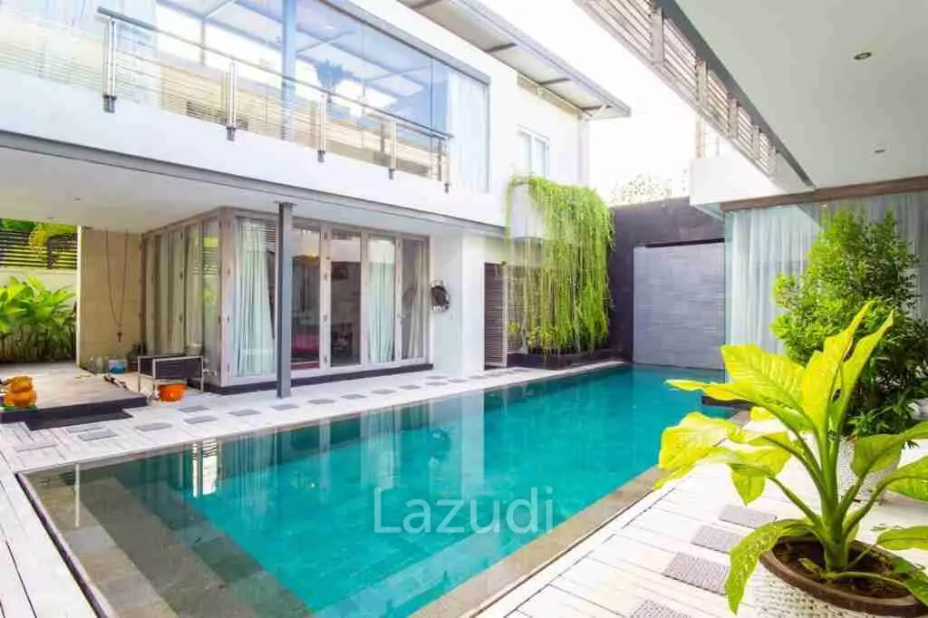 Minimalist Freehold villa in Batu Belig Seminyak