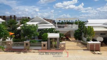 The 9 Khao Tao: Pool Villa with 3 Bedrooms and 3 Bathrooms