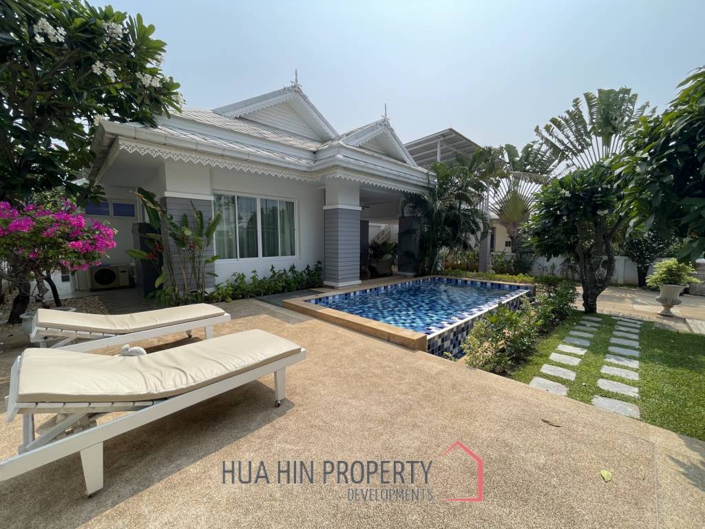 The 9 Khao Tao: Pool Villa with 3 Bedrooms and 3 Bathrooms