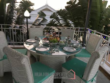 The 9 Khao Tao: Pool Villa with 3 Bedrooms and 3 Bathrooms