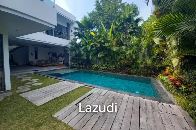 Amazing 4 Bedroom Leasehold Villa in Drupadi Seminyak