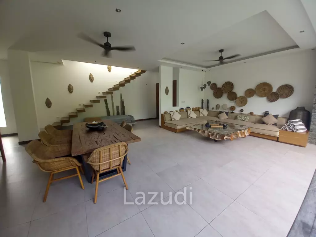 Amazing 4 Bedroom Leasehold Villa in Drupadi Seminyak